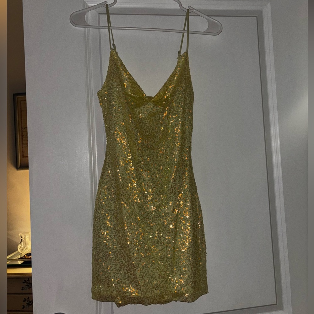 Lucy in the Sky - Yellow Sparkly Dress - Light yellow